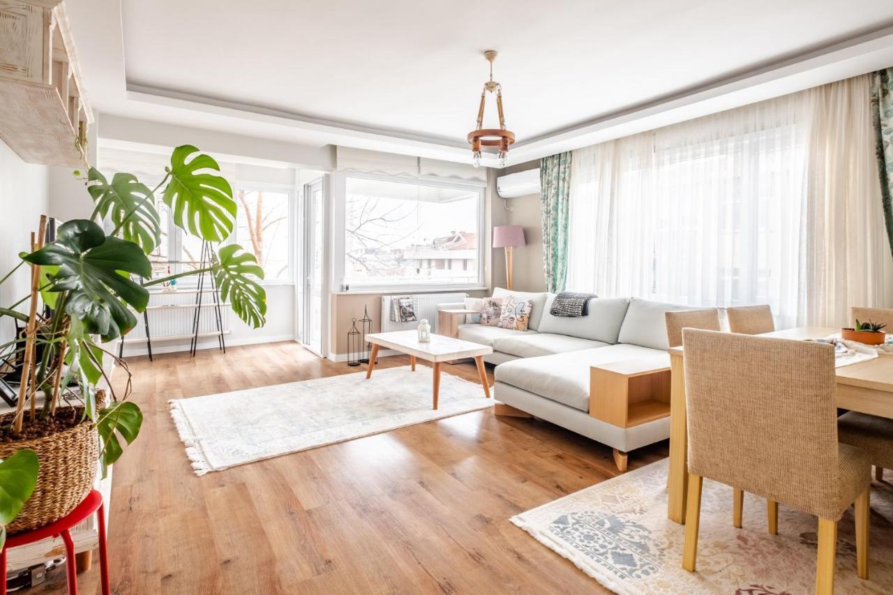 Vibrant Flat With Balcony In Maltepe Istanbul Exterior photo