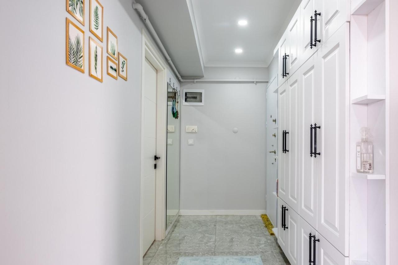 Vibrant Flat With Balcony In Maltepe Istanbul Exterior photo